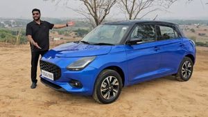 இந்தியர்கள் இந்த காரை கண்ணு-மண்ணு தெரியாம வாங்கிட்டு இருக்காங்க போல! 30 லட்சத்தை கடந்த ஸ்விஃப்ட் விற்பனை!