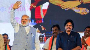 இந்தியாவே உன்னிப்பா கவனிக்கும் பவன் கல்யாணின் இன்னொரு முகம்... விஷயம் தெரிஞ்சதும் வாயை பிளக்கும் மக்கள்...