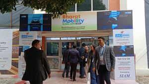 காலண்டர்ல இந்த தேதிய குறிச்சு வச்சுக்கோங்க! வேற எந்த வேலையையும் இந்த தேதில வச்சுக்காதீங்க! 