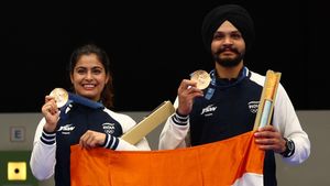 ஒலிம்பிக் பதக்கம் வென்ற சரப்ஜோத் சிங்கின் உண்மை முகம்! இப்படிப்பட்டவரா அவரு! கொஞ்சம் கூட நம்ப முடியல!