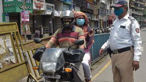 அமைச்சர் மொத்தமாக பின் வாங்கிவிட்டார்... 2-வீலர் ஓட்டிகளுக்கு போடப்பட்ட கடுமையான சட்டம் இல்லாமல் போக போகுது!!