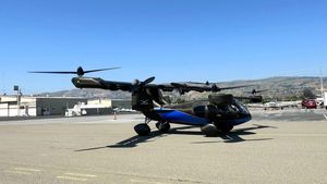 ரொம்ப டிராஃபிக்கா இருந்தா டக்குனு விமானமா மத்திட்டு பறக்கலாம்.. 2இன்1 வாகனம் சீக்கிரமே விற்பனைக்கு வர போகுது!