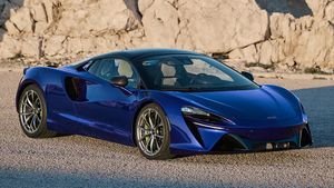 கை மாறும் முன்னணி கார் உற்பத்தி நிறுவனம்.. எந்த நாட்டை சேர்ந்தவங்க வாங்க போறாங்க தெரியுமா?..