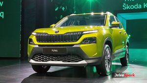 முழுசா 8 லட்ச ரூபாகூட விலை கொண்டிராத காருக்கு புக்கிங் தொடங்கியது.. இப்பவே வளச்சு போட ரெடியாகும் இந்தியர்கள்!