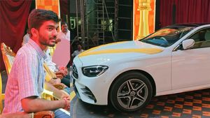 மாணவன் வந்து போக பென்ஸ் காரை பரிசளித்த வேலம்மாள் பள்ளி.. இந்தியாவுக்கே பெருமை சேர்த்தவருக்கு இதெல்லாம் கம்மி!