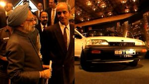 மன்மோகன் சிங் 1990களில் எப்படி இருந்திருக்காரு பாருங்க! கூட இருப்பது யாருனு தெரியுதா?