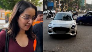 7 தலைமுறைக்கு உட்காந்து சாப்பிட்ற அளவு சொத்து இருந்தும் மாருதி காரில் வந்த தேவதை! தாலி கட்றவருக்கு மச்சம்தான்!