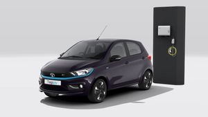 இந்த எலக்ட்ரிக் காரை கூவி கூவி விற்கும்போதே வாங்கியிருக்கலாம்! இனி வாங்க முடியாது... வேற கலரில் கிடைக்கும்!!