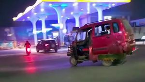 சிஎன்ஜி ஸ்டேஷனுக்கு வந்த விசித்திரமான வாகனம்... போலீசார் கொத்தா தூக்க போறாங்க!!