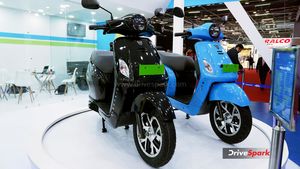 ஒரே இடத்தில் ரெண்டு இ-ஸ்கூட்டர்களை அறிமுகம் செய்த கோதாவரி நிறுவனம்.. விலையும் ரொம்ப கம்மியா இருக்கு!