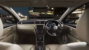 வெறும் 768 பேர் தான் இந்த காரை வாங்கியிருக்காங்க! ஸ்டாக்கை காலியாக்க ரூ60,000 தள்ளுபடி அறிவிச்சுட்டாங்க!