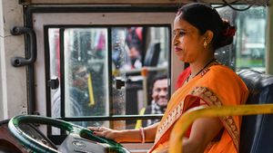 இது நம்ம காலம்... நீங்க இறங்கி கலக்குங்க! மகளிர் தினம் கொண்டாட்டம் எல்லாம் இதுக்குதான்!