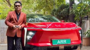 பொய் இல்ல.. அவங்க விளம்பரத்துக்காகவும் சொல்லல.. இசை புயல் உண்மையாகவே இந்த காரை வாங்கிட்டாரு!