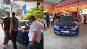 காலில் செருப்பு இல்ல... எளிமையான உடையில் வந்து இறங்கியவர் இந்த விவிஐபி -இன் மகனா? காரை பார்த்து கூடிய கூட்டம்!