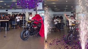 அம்பானி, அதானியிடம் இந்த பைக் இருக்குமான்றது கூட சந்தேகம்தான்! எவ்வளவு பெரிய காரியத்தை அசால்ட்டா செய்த நடிகர்!