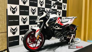 தமிழர்களே பெங்களூருல யாராச்சும் வசிக்கிறீங்களா!.. சூப்பரான பைக் அங்கே விற்பனைக்கு அறிமுகமாகியிருக்கு..