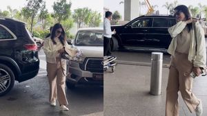 மக்கள் கூடும் பகுதியில் சர்வ சாதாரணமாக சென்ற பிரபல நடிகை! புது கார் வாங்கியதை சொன்ன மாதிரியும் ஆச்சு!!