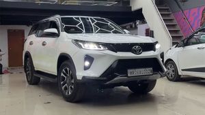 இதனாலதான் ஃபார்ச்சூனர் காரை அரசியல்வாதிங்க அதிகமா வாங்குறாங்களோ.. 2019ல வாங்கின கார் மாடல் மாதிரியா தெரியுது!!