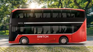 இந்த ஊர்க்காரங்கள இனி கையிலயே பிடிக்க முடியாது! டபுள்-டெக்கர் எலெக்ட்ரிக் பஸ்கள் வர போறதால ஜாலியா இருக்காங்க!