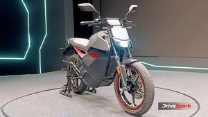 நாளை முதல் ஓலா எலெக்ட்ரிக் பைக் டெலிவரி துவங்குகிறது! விலை எவ்வளவு தெரியுமா? 