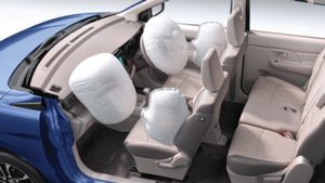 இப்படி ஒரு கார் இருக்குறதே பாதி பேருக்கு தெரியாது! ஆனா திடீர்ன்னு சேல்ஸ் எகிறிடுச்சு!