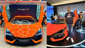 பிளாஸ்டிக்கை விற்றே ரூ8.89 கோடி காரை வாங்கிய தொழிலதிபர்! இதுக்கு 1.5 வருஷம் வெயிட் பண்ணிருக்காரு!