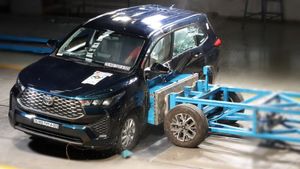 நாலு பக்கம் இருக்குறது மொத்தமும் பாதுகாப்பு கவசம்! எமனுக்கே சவால்விடும் டொயோட்டா காரின் ரிசல்ட் வந்தாச்சு!