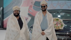 ஊரே பார்த்து வியக்கும் காரை இளம் வயதிலேயே வாங்கிட்டாரு! 2020இல் நிறுவிய கம்பெனி இலாபத்தை கொட்டுது போல!