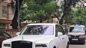 ஒரு காலத்துல சாதாரண ஆம்னிதான் வெச்சிருந்தாரு! இப்ப போலீஸ் பாதுகாப்போட 10 கோடி ரூபா கார்ல மாஸ் காட்றாரு!