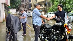 டாக்டராக்கிய அப்பாவிற்கு இப்படி ஒரு பரிசா? இந்த பிறந்தநாளை மறக்கவே மாட்டாரு! 