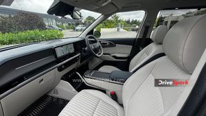 சென்னைல இருந்து கோவைக்கு 7 பேர் போக வெறும் 500 ரூபாதானா! மொத்த இந்தியாவையும் மிரள விடும் புது கார்!