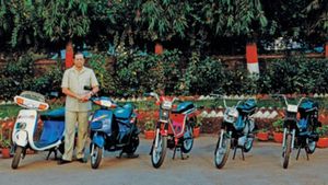 1980களில் பஜாஜ் ஸ்கூட்டர்களுக்கு தண்ணி காட்டிய ஸ்கூட்டர்! இத்தனை வருஷம் கழித்து மீண்டும் விற்பனையில்!