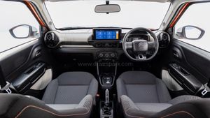 ஸ்டாக்குல ஏகப்பட்ட கார் கிடக்குது! 70 கார் தான் வித்திருக்குது! கம்மி விற்பனைக்கு காரணம் இது தான்! 