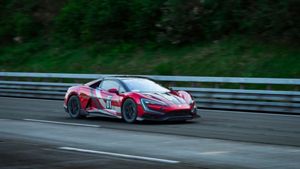 ஒரே மாசத்துல உலக சாதனையை முறியடித்த பிஒய்டி கார்! மணிக்கு 472.41 கி.மீ வேகத்துல போகும்! 