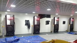 ஷோரூமை திறந்தது பெரிய விஷயம் இல்ல... இந்தியாவில் டெஸ்லா இதை செய்தே ஆகணும்!