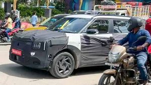 ஊர் ஊரா ஓட்டினு போகும் போதே தெரியும், கார் அறிமுகத்துக்கு தயார் ஆகிடுச்சுனு! இதுக்கு தான் வெயிட்டிங்!