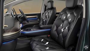 கார்களில் இப்படிப்பட்ட சீட்கள் வழங்கப்படுவதே பலருக்கு தெரியாது! ரூ.10 லட்சத்திற்குள் கிடைக்கும் அந்த ஒரு கார்!