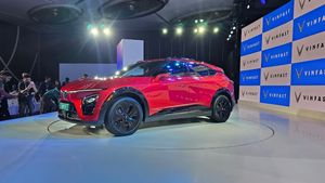 450 கி.மீ ரேஞ்ச்! கம்மி விலையில் தமிழ்நாட்டில் தயாரிக்கப்பட்ட கார் வந்தாச்சு! 