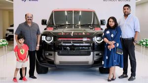 ரோட்ல எங்க பார்த்தாலும் இப்படிப்பட்ட டிஃபெண்டரை பார்க்க முடியாது! குடும்பத்தை திக்கு முக்காட செய்த தொழிலதிபர்!