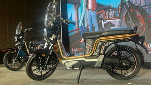 டிவிஎஸ் எக்ஸ்.எல்-க்கு டஃப் கொடுக்கும்... விலையை பார்த்தால் உடனே புக் பண்ண தோணுது!