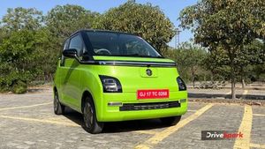 ரெண்டு எலெக்ட்ரிக் கார்கள் மூலம் எம்ஜி தப்புச்சிக்கிட்டு இருக்கு! வரவங்க பெட்ரோல் கார்களை கேட்குறது இல்ல!