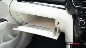 நம்ம ஊருக்கு இப்படிப்பட்ட கார்களை வாங்காமல் நிறைய பேர் கஷ்டப்படுறாங்க! 10 லட்ச ரூபாயில் கிடைக்குது!