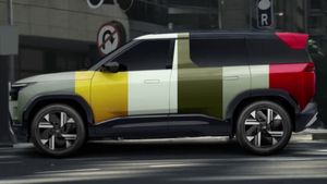 நாளை அறிமுகமாகும் புது டாடா காரை எந்த கலரில் வாங்கலாம்? ஹூண்டாய் கார் போட்டிக்கு ரெடியா இருக்கு!