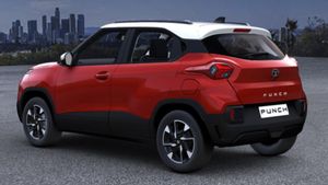 அழகுக்காக மட்டுமல்ல, கார்களில் இதன் பயன் ரொம்ப முக்கியமானது! 10 லட்ச ரூபாய் காரில் கூட கிடைக்குதா?