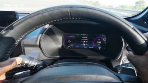 லிட்டருக்கு 25.9கிமீ மைலேஜ் தரும் காரை தான் டாடா இத்தனை நாளா மறைச்சு மறைச்சு உருவாக்கிட்டு இருந்துச்சா!!