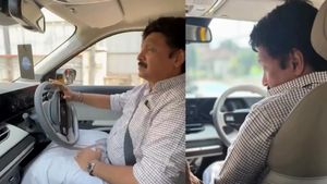 ரோட்டில் சென்ற யாருக்குமே தெரியல உள்ளே அமைச்சர் இருக்கார்னு... மாநிலம் முழுக்க இதை வெச்சே டாடா கல்லா கட்டிடும்