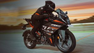 யமஹா ஆர்15 மூட்டை முடிச்ச கட்டிக்கிட்டு கிளம்ப வேண்டியதுதான்... புது கேடிஎம் பைக் ஷோரூமுக்கு வந்தாச்சு!!