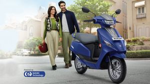 மொத்த இந்தியாவே எதிர்பார்த்த முதல் சுஸுகி இ-ஸ்கூட்டர்... சார்ஜ் ஃபுல் பண்ணா இவ்வளவு தூரம் மட்டும்தான் போகுமா?