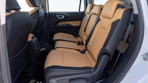 சொகுசு கப்பல்கள் தோற்றுப்போகும்... இந்தியாவில் 7-சீட்டர் காரில் அமெரிக்கன் கம்பெனி கொண்டுவந்த அதிரடி அப்கிரேட்