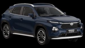 ஒரே காரை பெயரை மாத்தி விற்கும் மாருதி, டொயோட்டா! ஆனா யார் கம்மியான விலையில் விக்கறாங்க தெரியுமா?